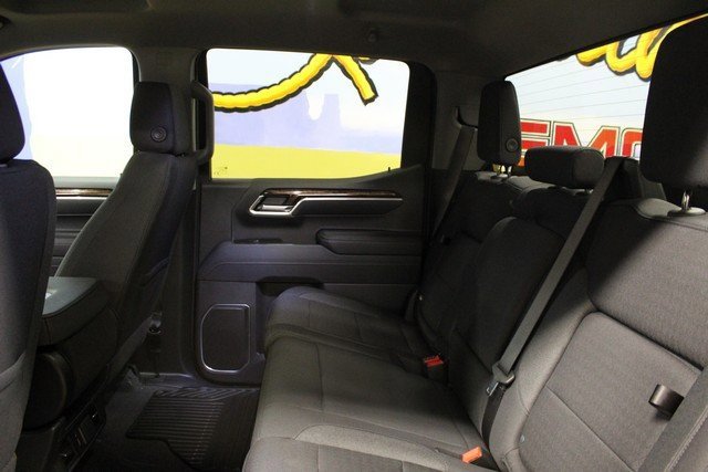 New 2026 GMC Sierra 1500 Elevation image 14