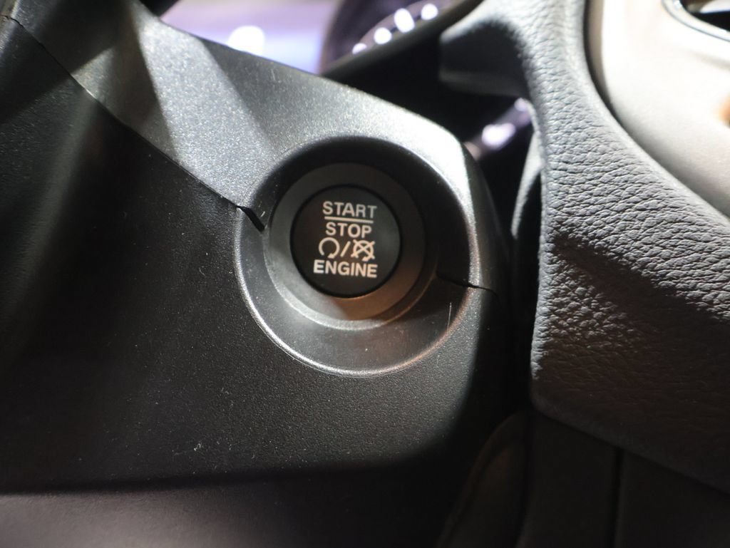 Used 2021 Jeep Compass Latitude AWD/4WD image 27