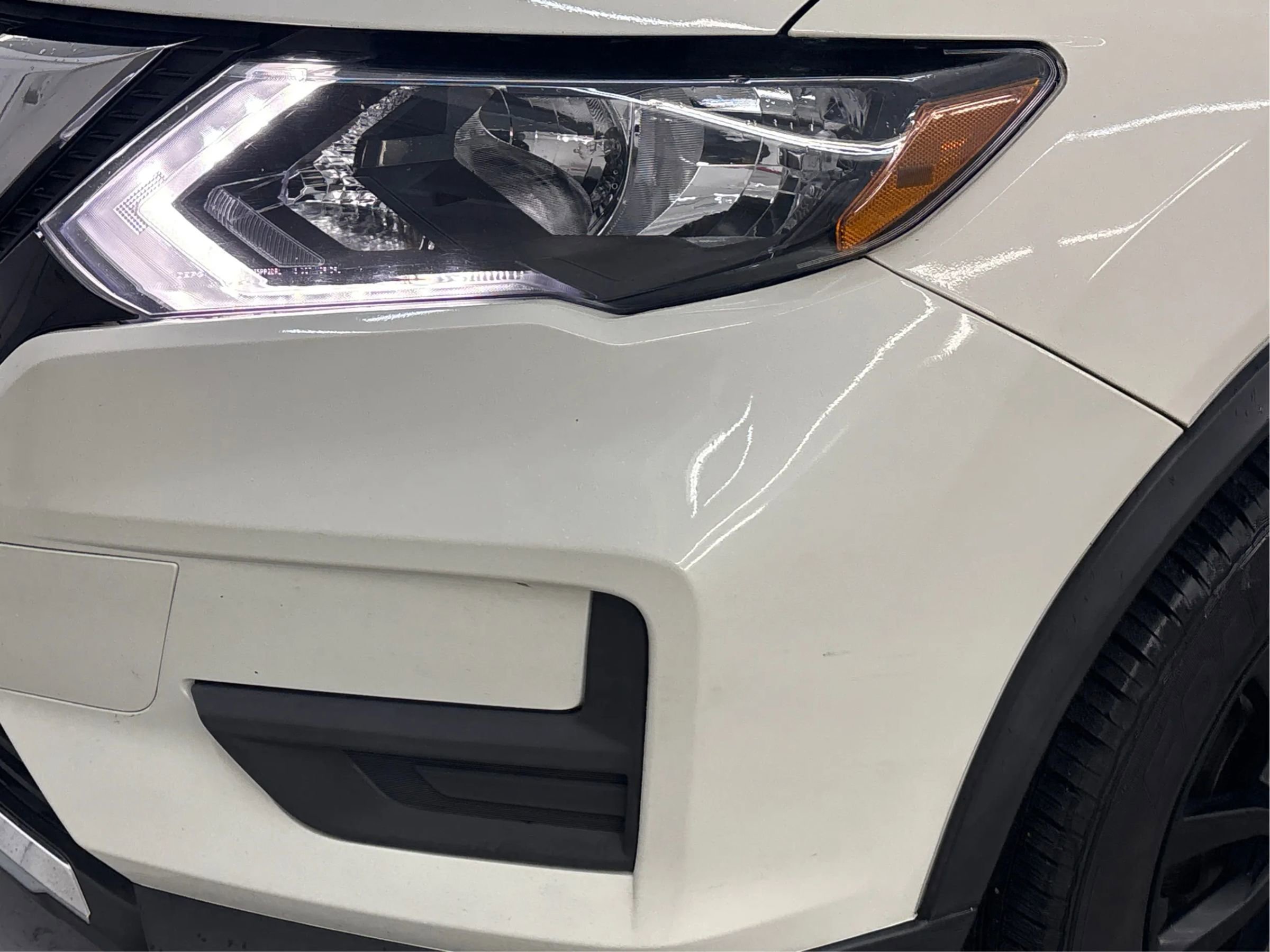 Used 2017 Nissan Rogue SV w/ Midnight Edition Package image 33