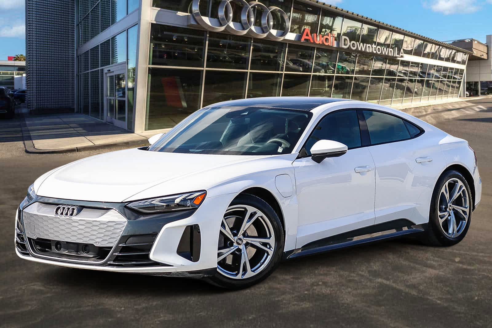 Used 2022 Audi e-tron GT Premium Plus image 1