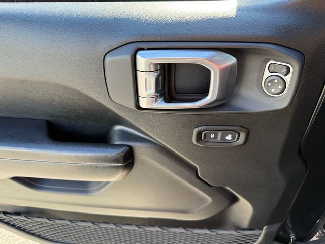Used 2020 Jeep Wrangler Unlimited Sport image 33