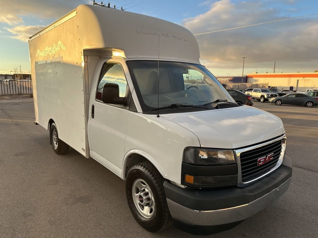 Used 2020 GMC Savana 3500 w/ Power Convenience Package RWD image 3