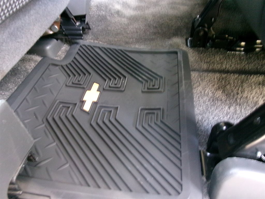 Used 2003 Chevrolet Avalanche 4x4 w/ Suspension Package, Off-Road image 29