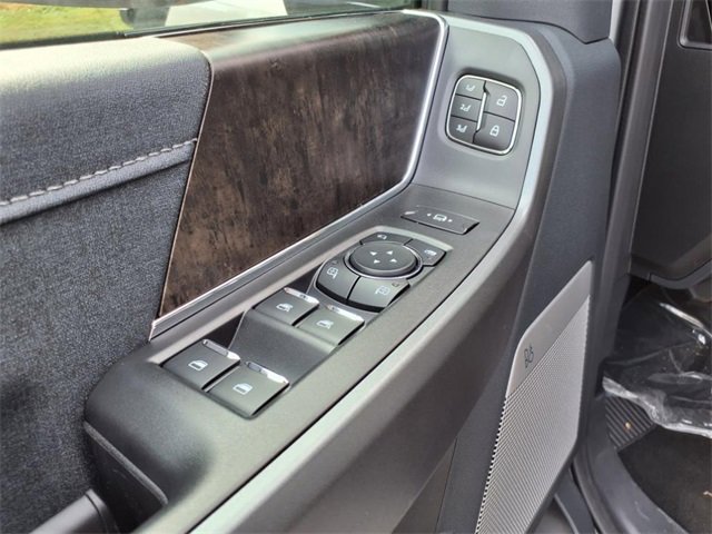 New 2025 Ford F350 Lariat w/ Lariat Ultimate Package image 19