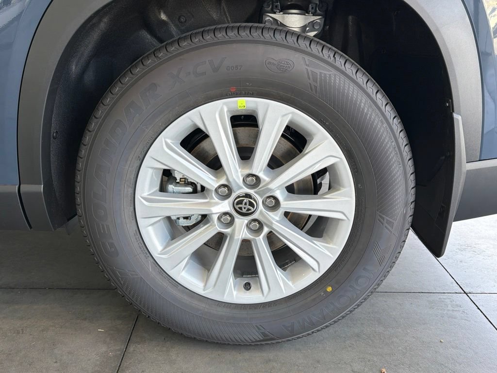 New 2026 Toyota Grand Highlander XLE FWD image 14