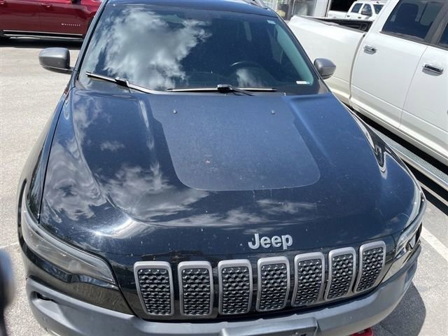 Used 2019 Jeep Cherokee Trailhawk AWD/4WD image 8