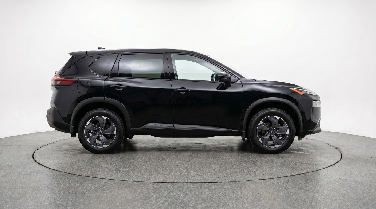 Used 2025 Nissan Rogue SV FWD image 11