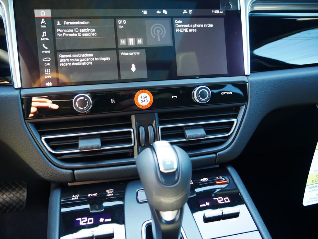 New 2026 Porsche Macan AWD/4WD image 29