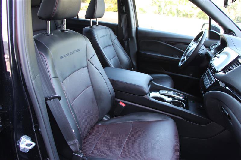 Used 2025 Honda Ridgeline Black Edition image 15