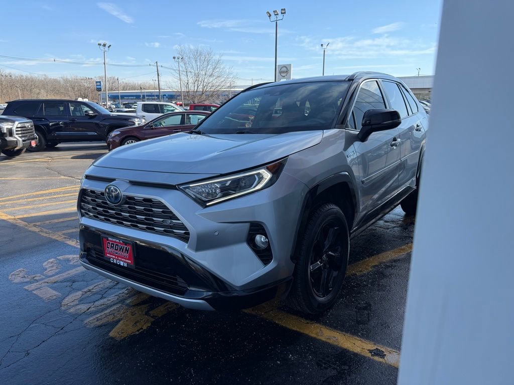 Used 2020 Toyota RAV4 XSE image 9