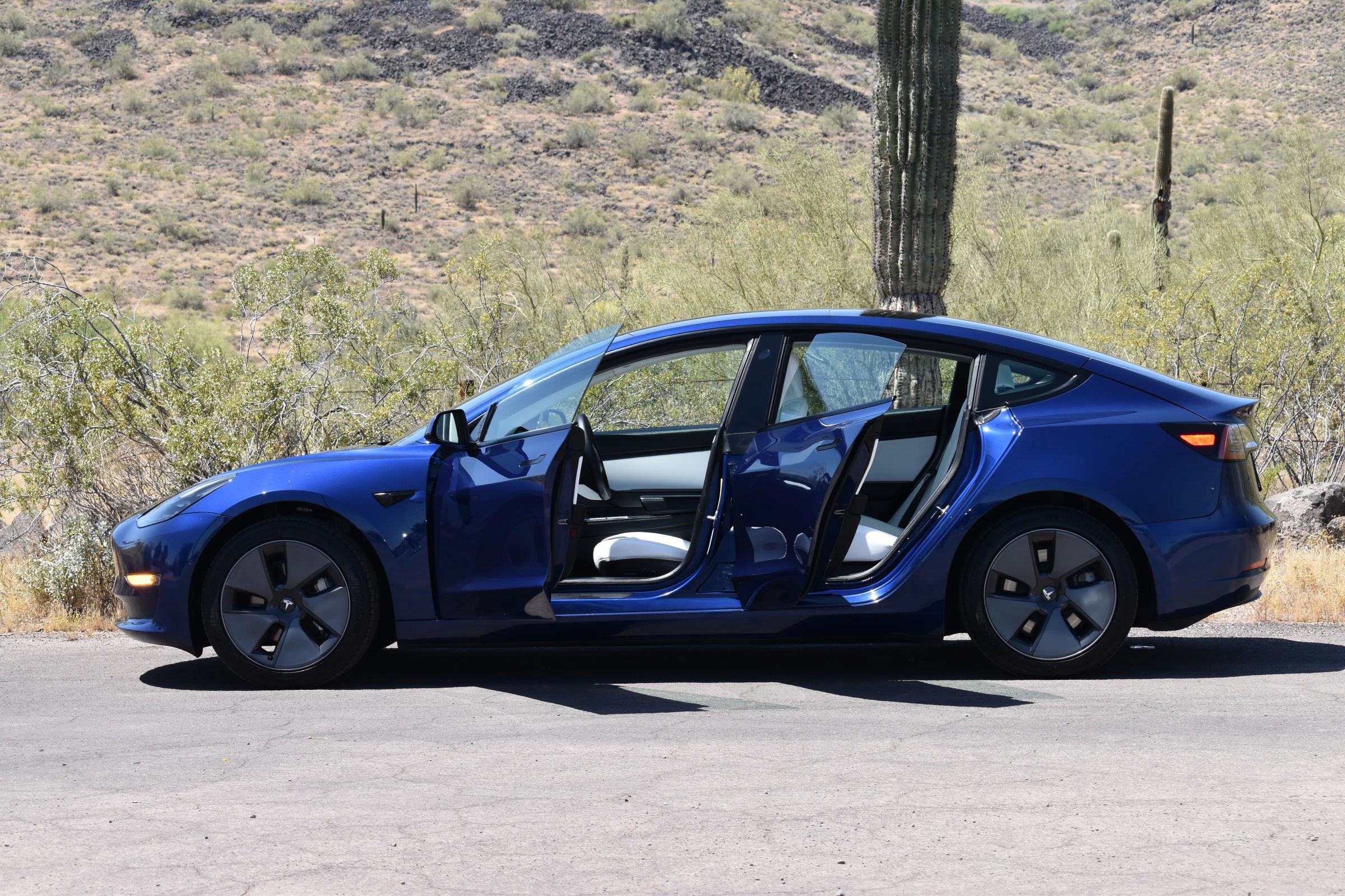 Used 2023 Tesla Model 3 Long Range AWD/4WD image 6