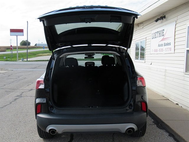 Used 2021 Ford Escape SE w/ Cold Weather Package AWD/4WD image 9