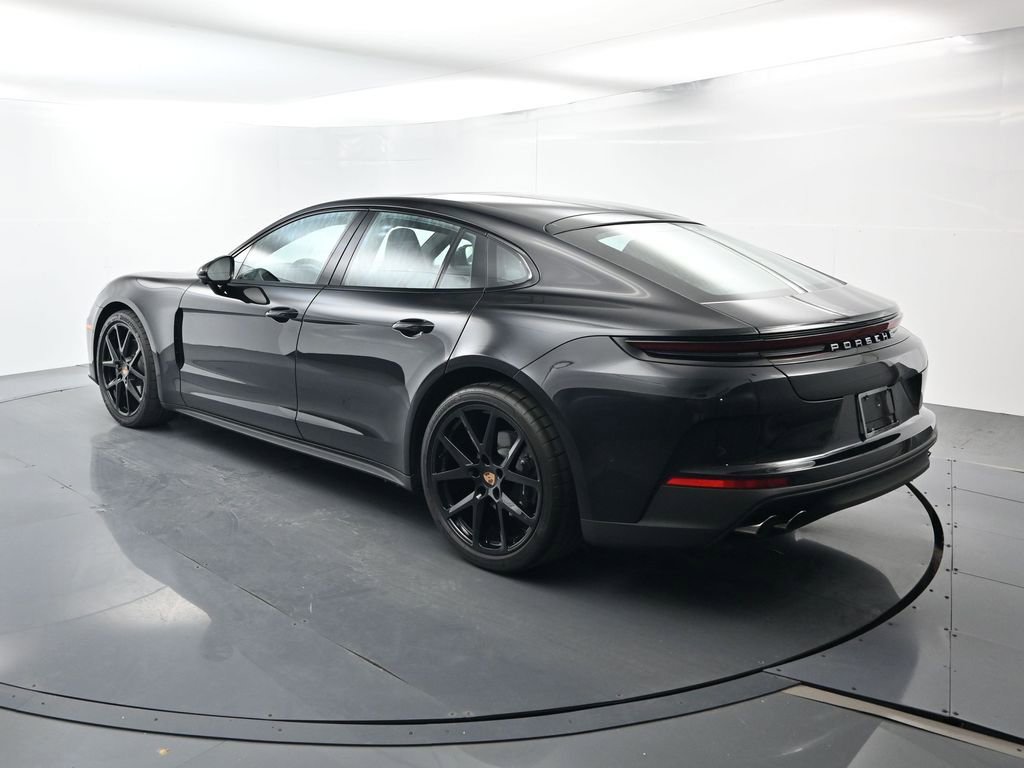 Used 2026 Porsche Panamera image 3