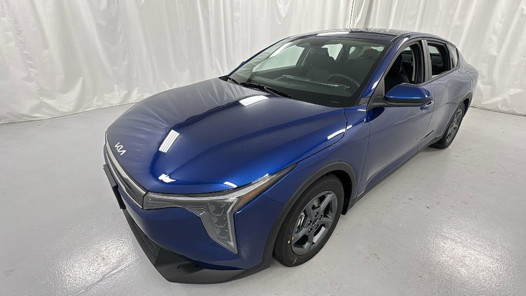 New 2025 Kia K4 LXS image 7