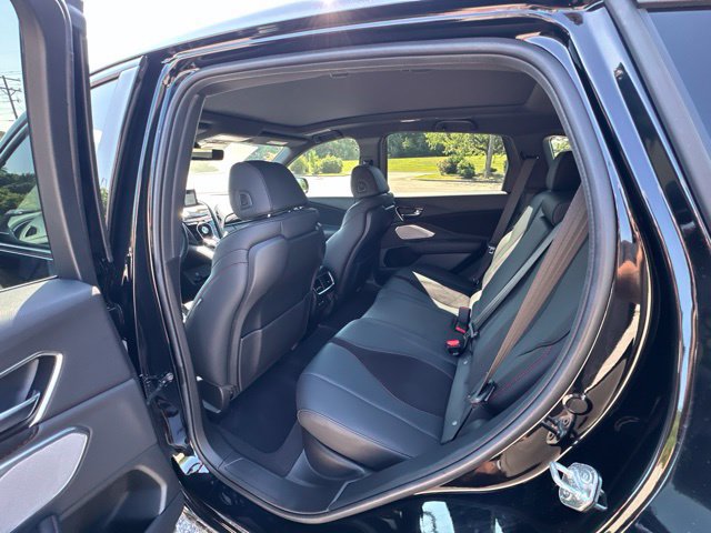 Used 2023 Acura RDX w/ Advance Package FWD image 18