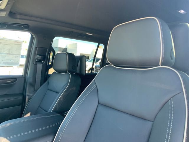 New 2026 GMC Yukon XL Elevation w/ Elevation Premium Package AWD/4WD image 24