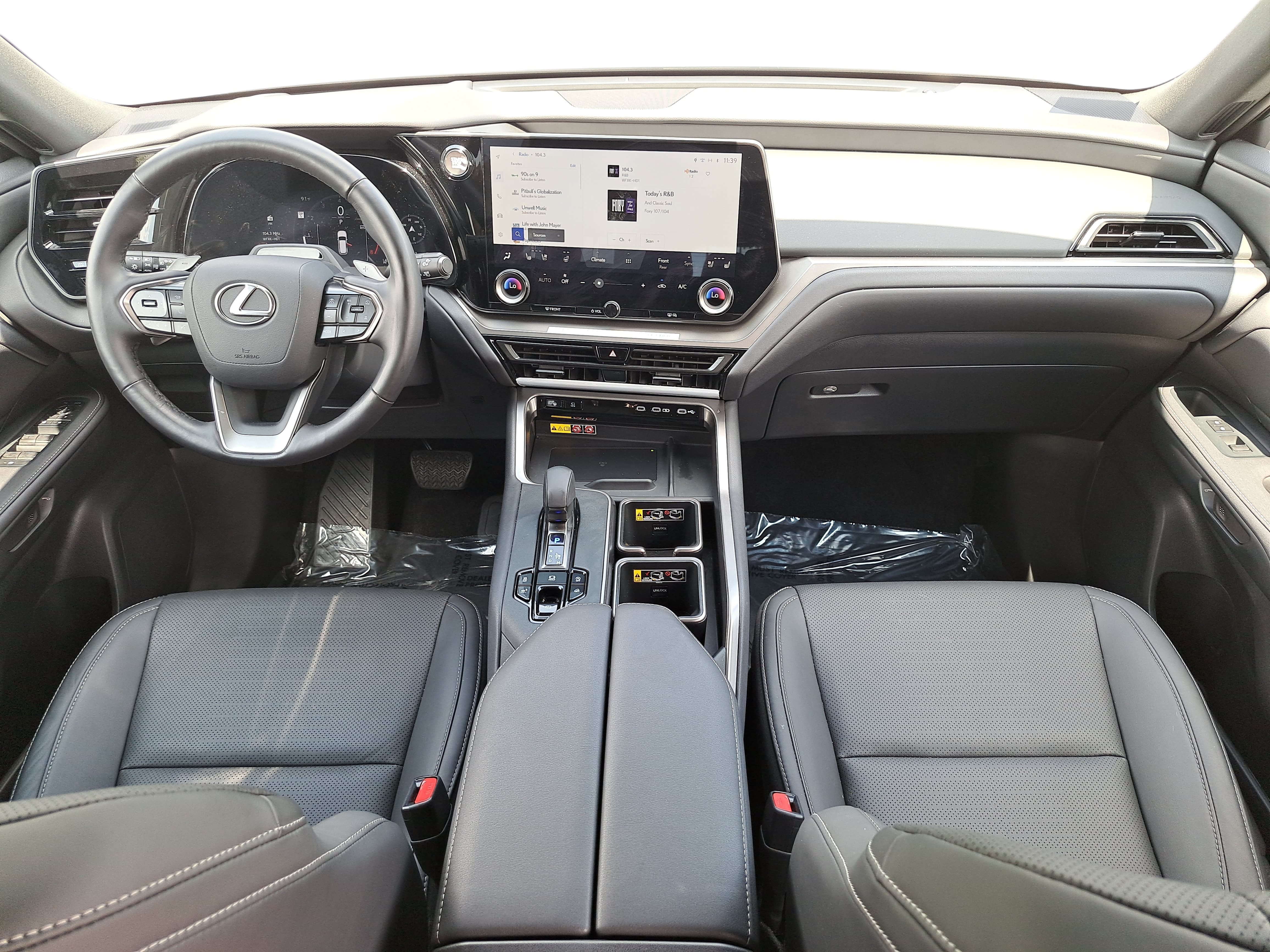 Used 2025 Lexus TX 350 AWD w/ Technology Package image 9