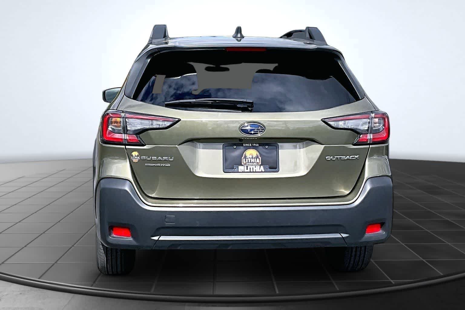 Used 2025 Subaru Outback Premium AWD/4WD image 5