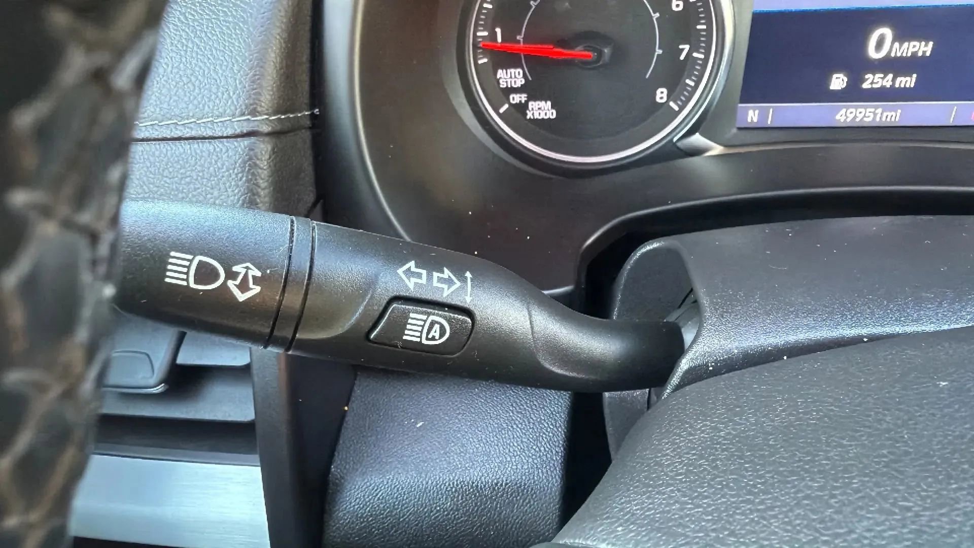 Used 2024 GMC Terrain SLT image 14