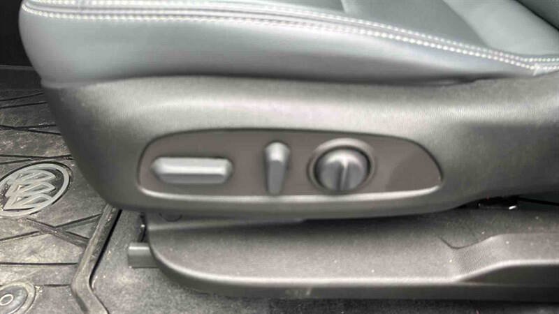 Used 2022 Buick Enclave Essence w/ Experience Buick Package AWD/4WD image 14