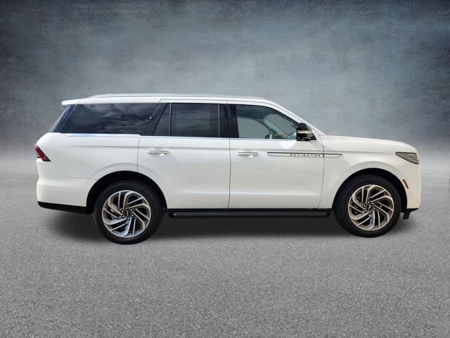 New 2027 Lincoln Navigator Premiere AWD/4WD image 8