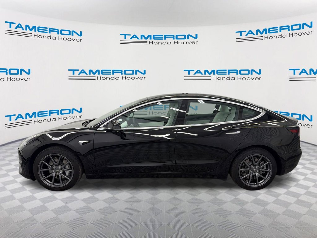 Used 2020 Tesla Model 3 Standard Range Plus RWD image 2