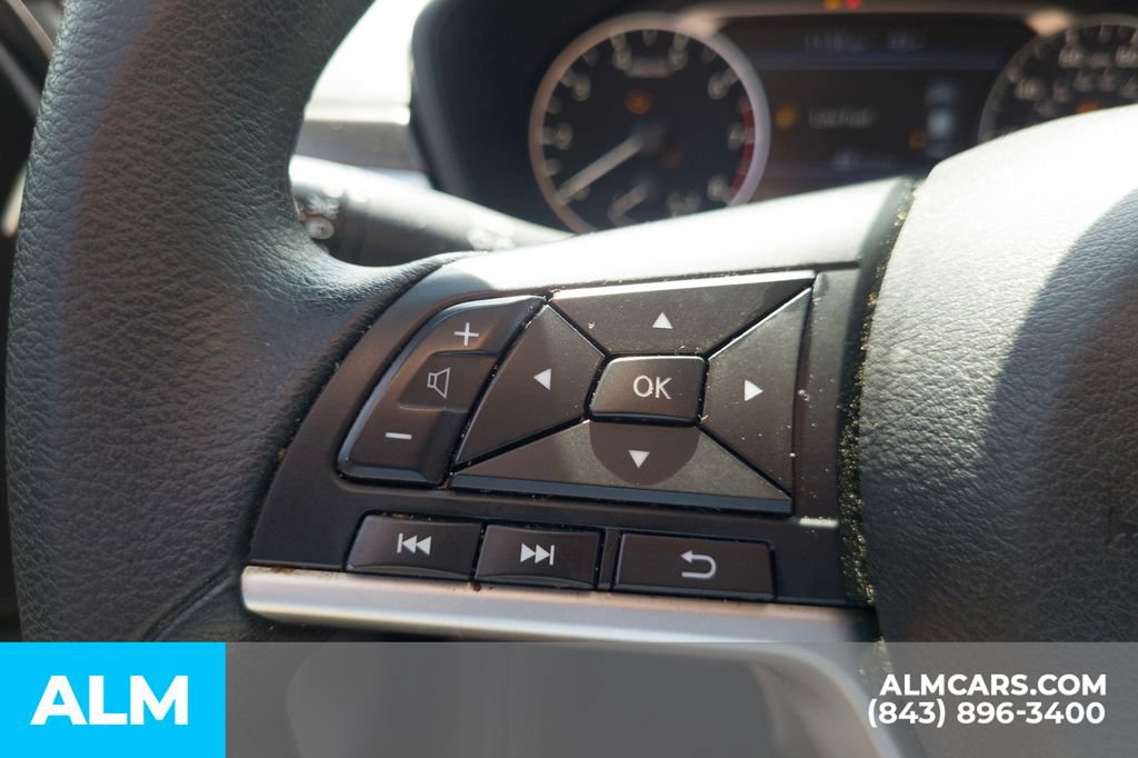 Used 2024 Nissan Altima 2.5 SV FWD image 12