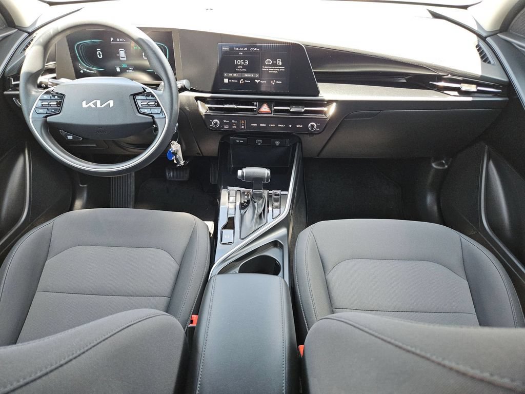 Used 2025 Kia Niro LX FWD image 19