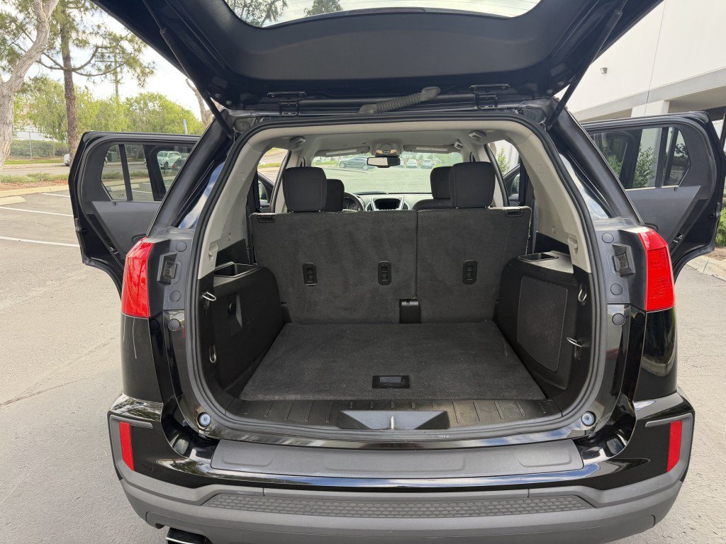 Used 2017 GMC Terrain SLE FWD image 16