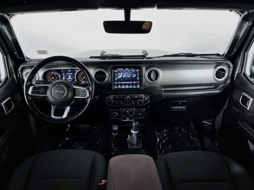 Used 2020 Jeep Wrangler Unlimited Sahara AWD/4WD image 12