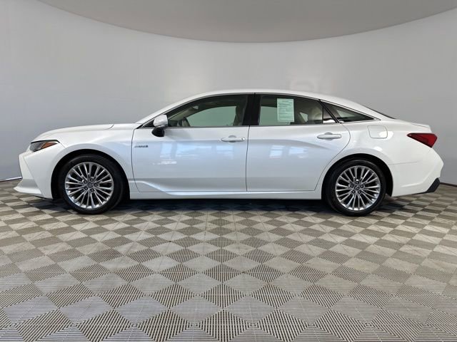 Used 2019 Toyota Avalon Limited w/ Advanced Safety Package FWD image 4