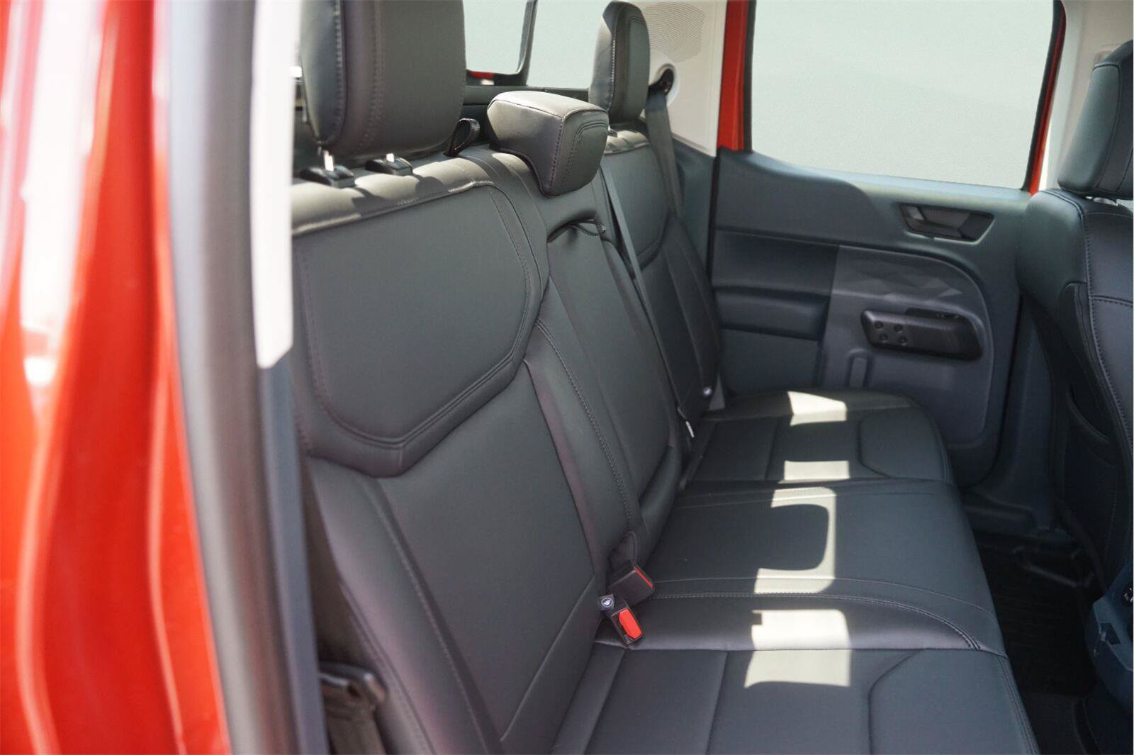 Used 2024 Ford Maverick Lariat w/ Black Appearance Package FWD image 17