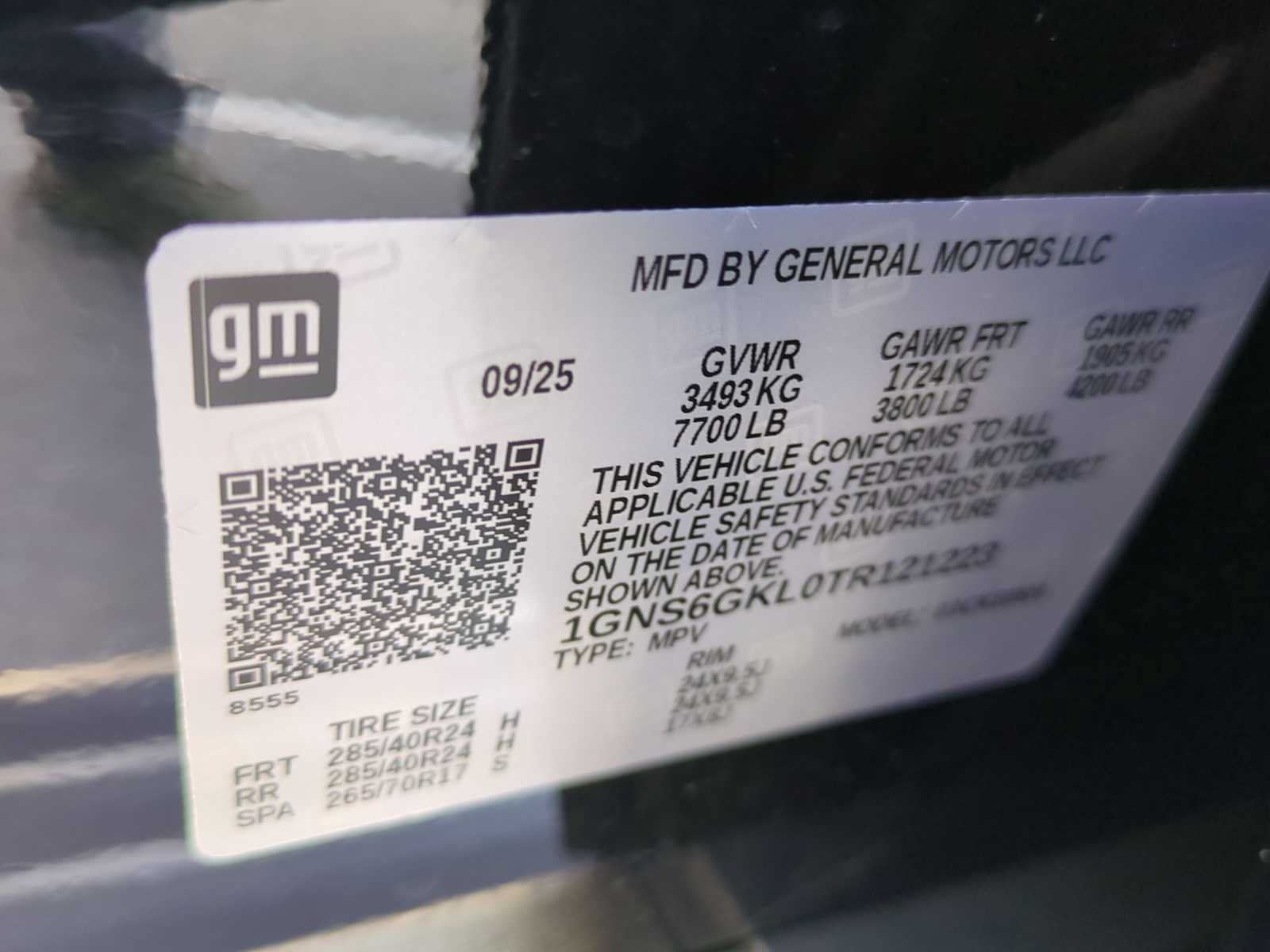 Used 2026 Chevrolet Suburban High Country AWD/4WD image 31