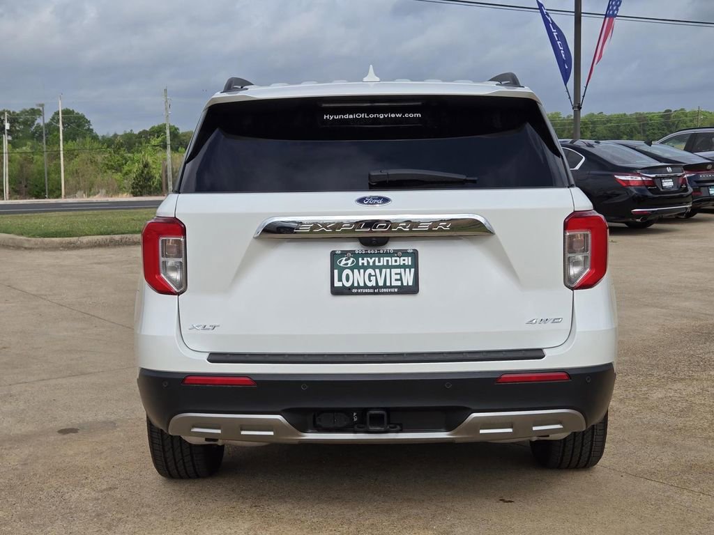 Used 2023 Ford Explorer XLT w/ Equipment Group 202A image 5