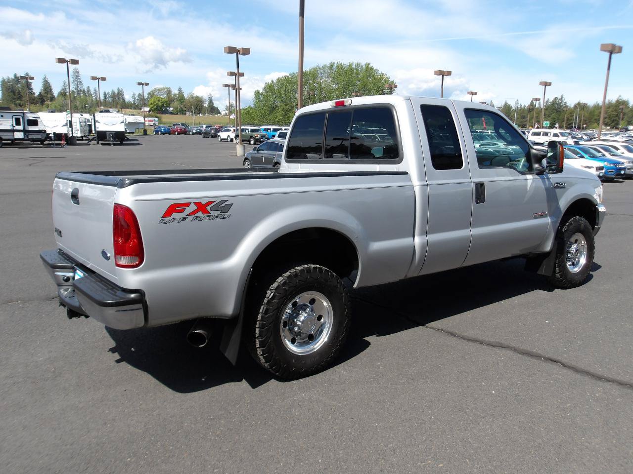 Used 2004 Ford F250 XLT AWD/4WD image 5