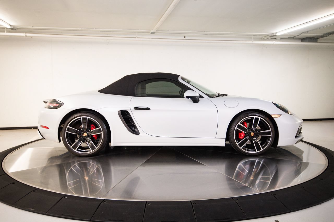 Certified 2024 Porsche 718 Boxster S RWD image 8