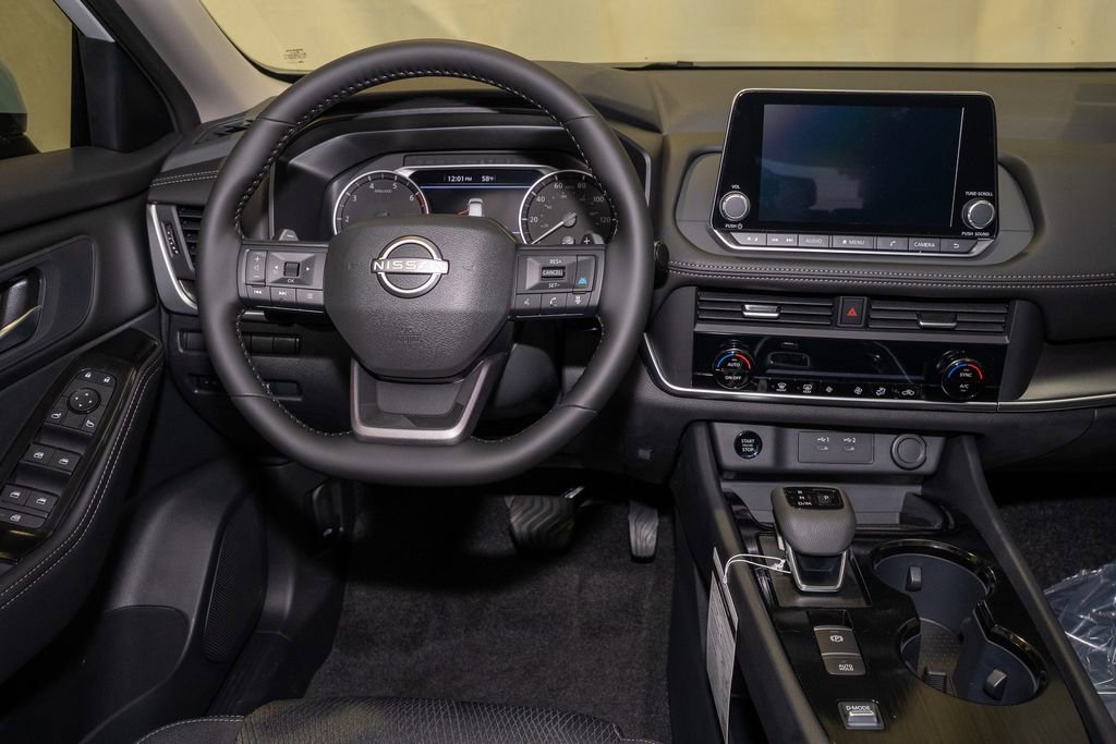 New 2026 Nissan Rogue SV image 8