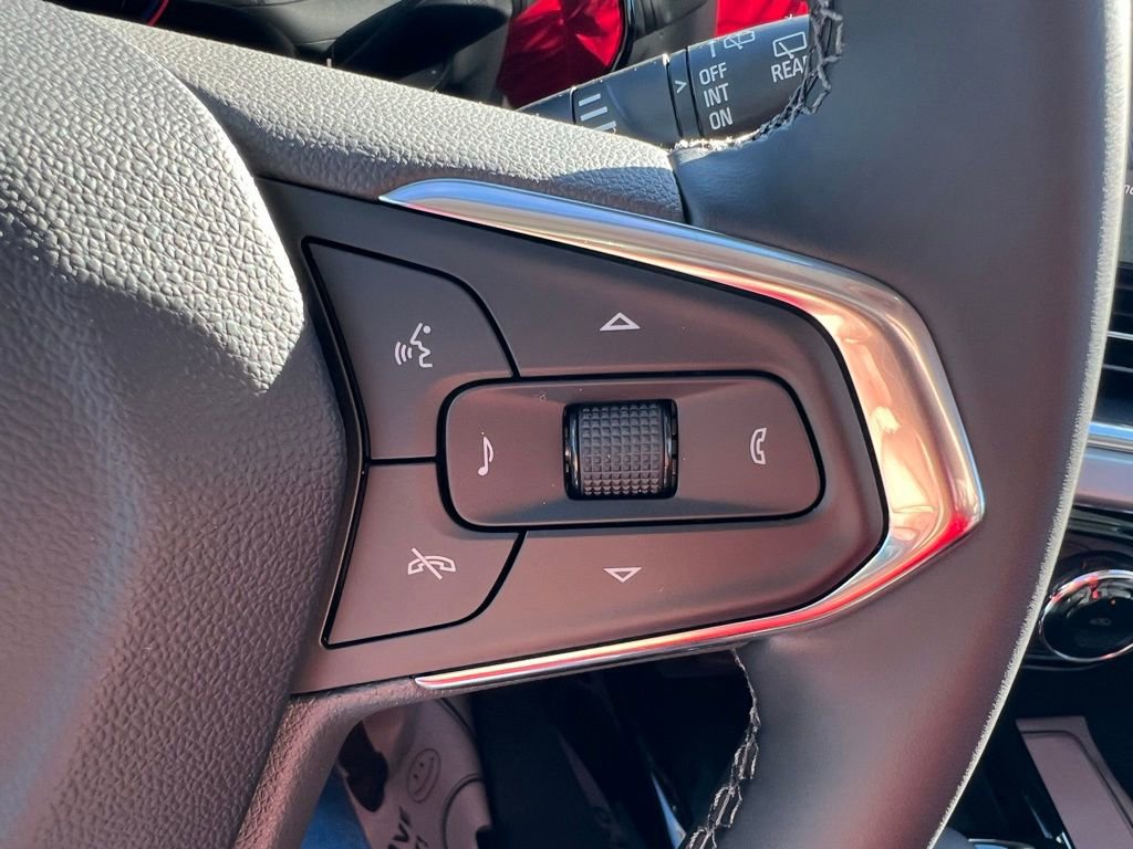 New 2026 Chevrolet Trax LT w/ Sunroof Package image 12