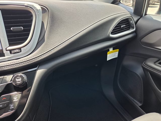 New 2027 Chrysler Pacifica Select FWD image 24