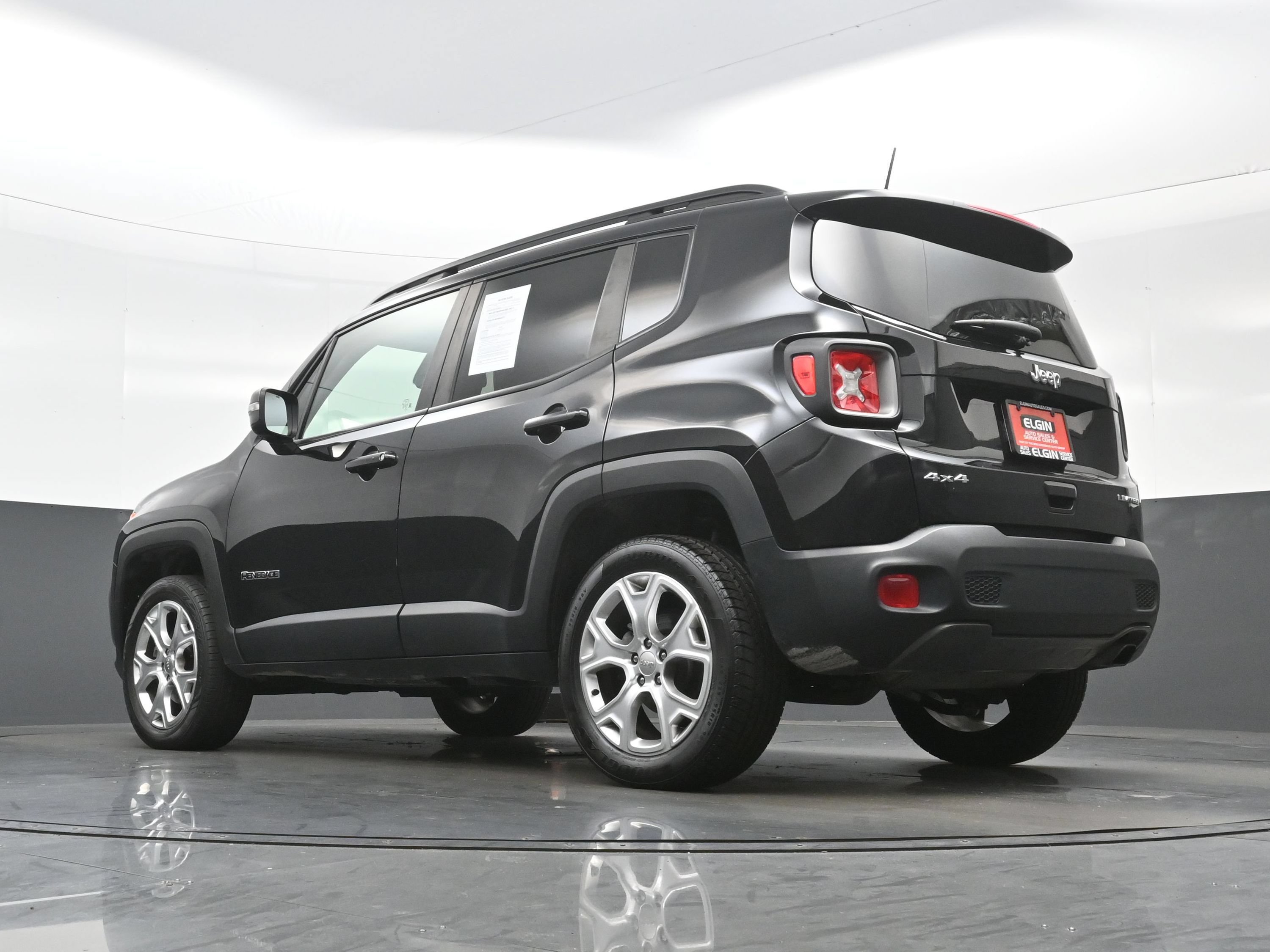 Used 2019 Jeep Renegade Limited w/ UConnect 8.4 Nav Group AWD/4WD image 29
