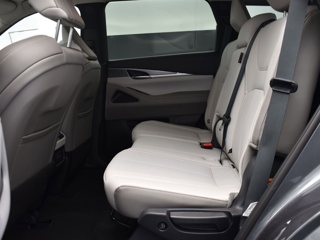 Certified 2026 INFINITI QX60 Pure w/ Cargo Package image 14