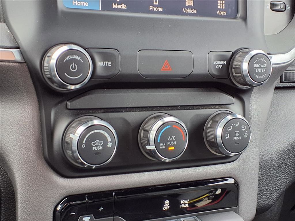 Used 2024 RAM 2500 Big Horn w/ Bed Utility Group image 9