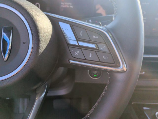 Used 2025 Buick Enclave Preferred w/ Power Package FWD image 14