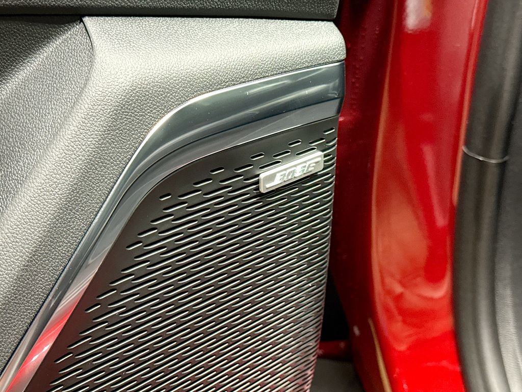 New 2026 GMC Acadia Elevation image 19