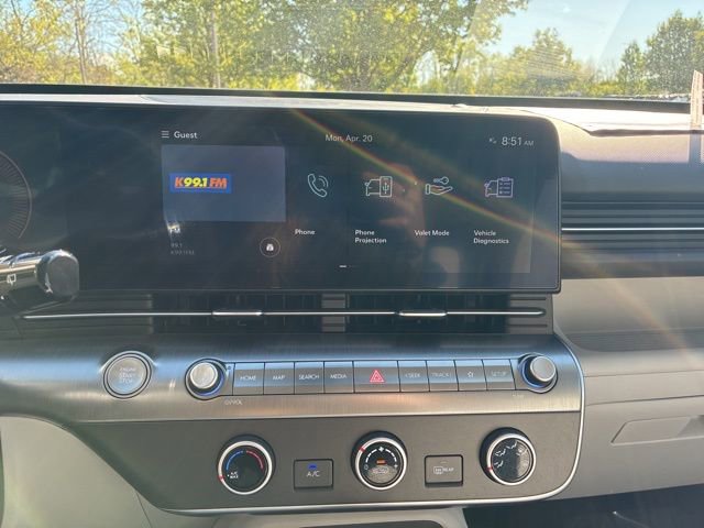 Used 2024 Hyundai Kona SE image 19