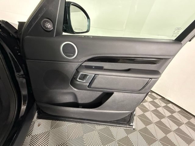Used 2023 Land Rover Discovery S R-Dynamic AWD/4WD image 39