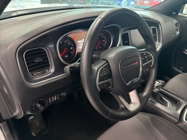 Used 2015 Dodge Charger SXT image 15