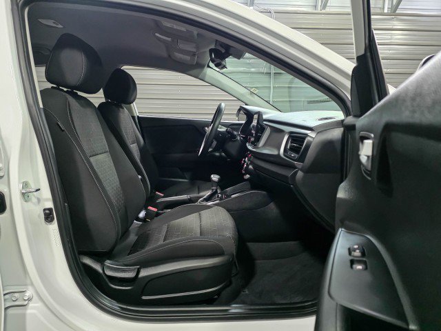 Used 2023 Kia Rio S w/ Technology Package image 14