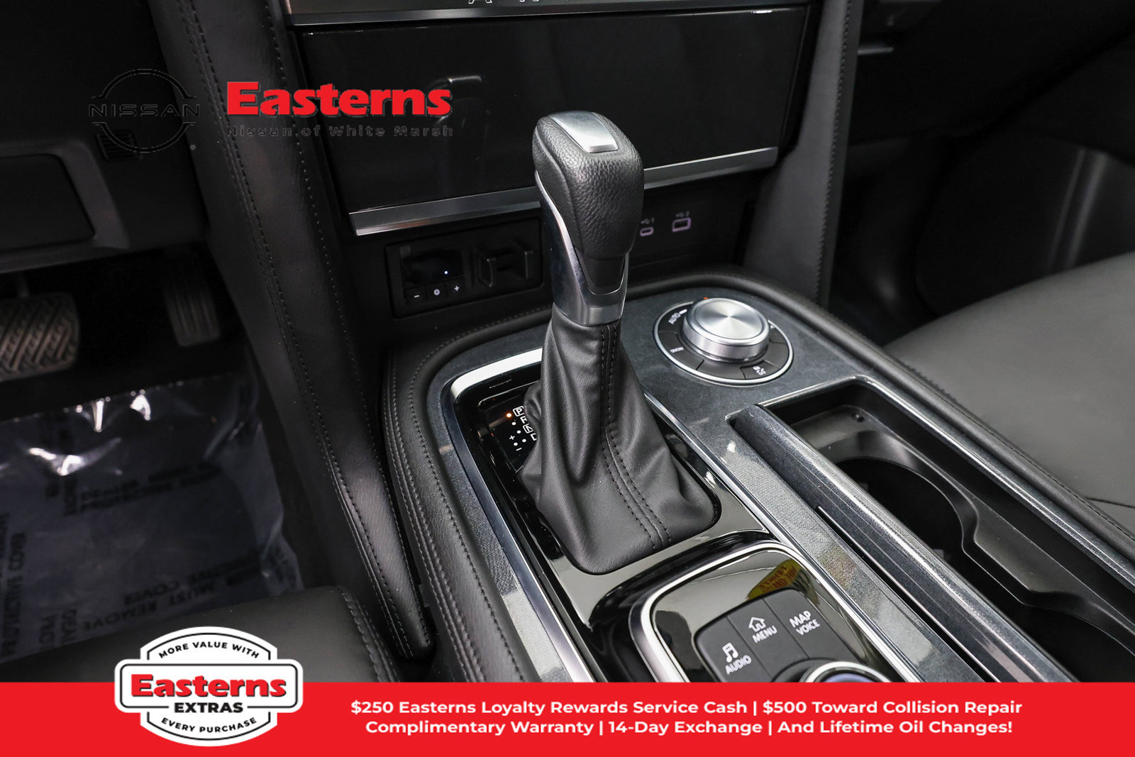 Used 2023 Nissan Armada SV AWD/4WD image 13