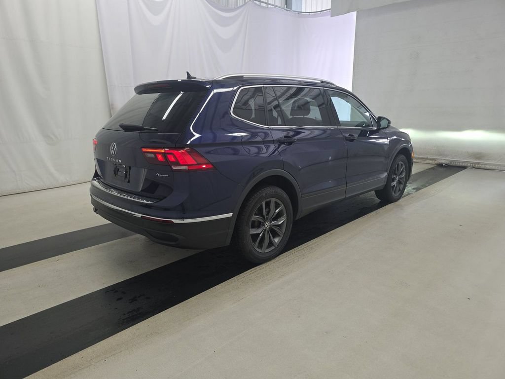 Used 2023 Volkswagen Tiguan SE AWD/4WD image 4